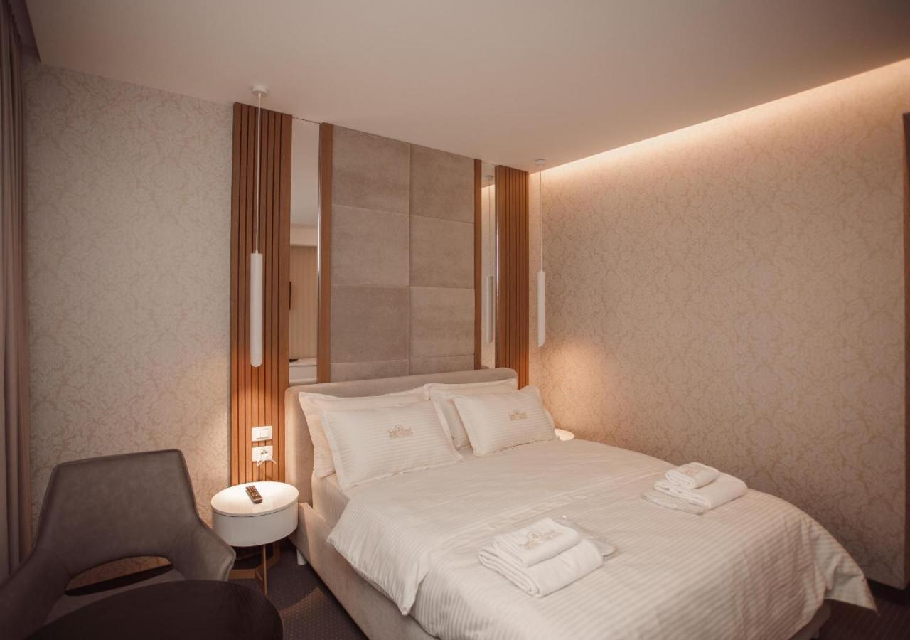 Hotel Chicago Shkoder Ngoại thất bức ảnh