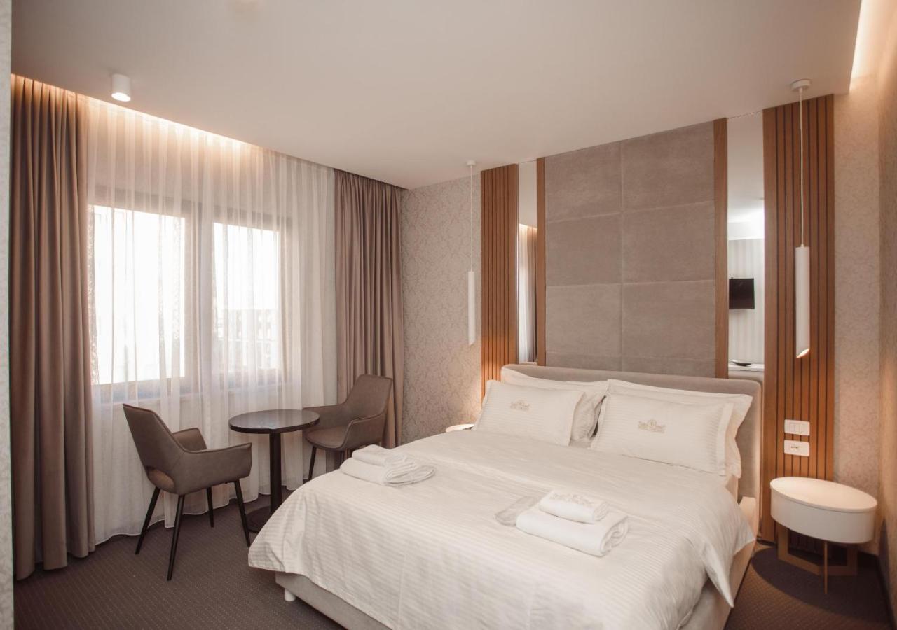 Hotel Chicago Shkoder Ngoại thất bức ảnh