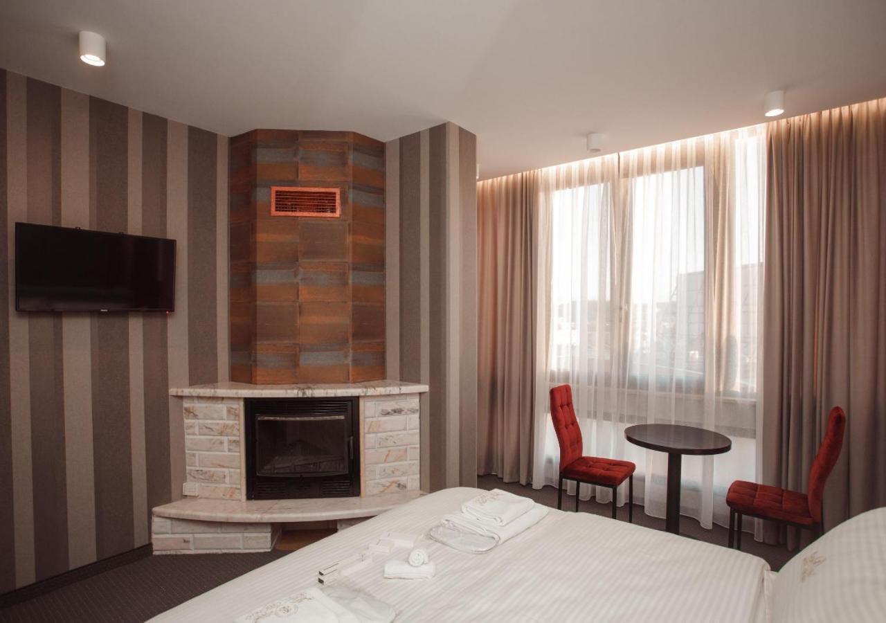 Hotel Chicago Shkoder Ngoại thất bức ảnh