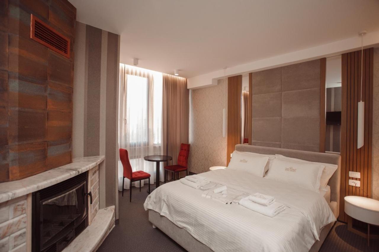 Hotel Chicago Shkoder Ngoại thất bức ảnh