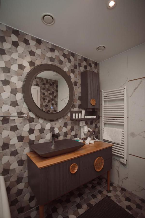 Hotel Chicago Shkoder Ngoại thất bức ảnh