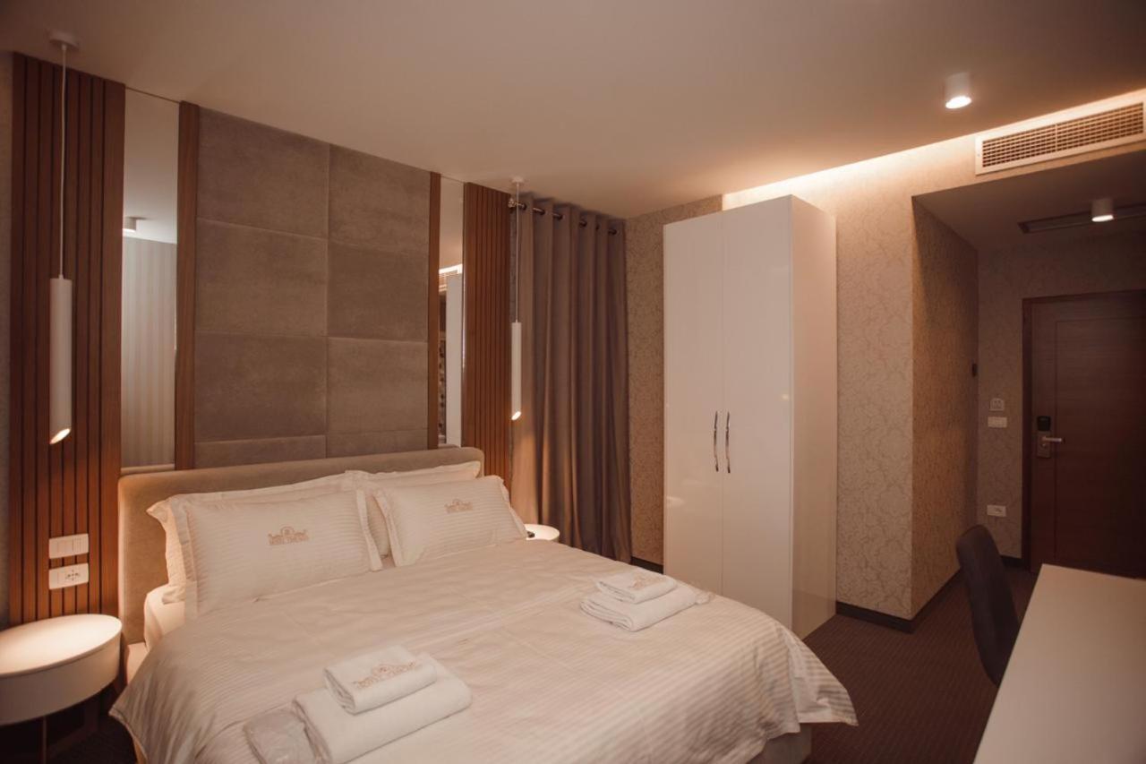 Hotel Chicago Shkoder Ngoại thất bức ảnh