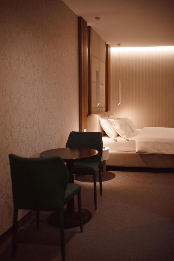Hotel Chicago Shkoder Ngoại thất bức ảnh