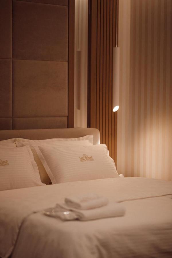 Hotel Chicago Shkoder Ngoại thất bức ảnh