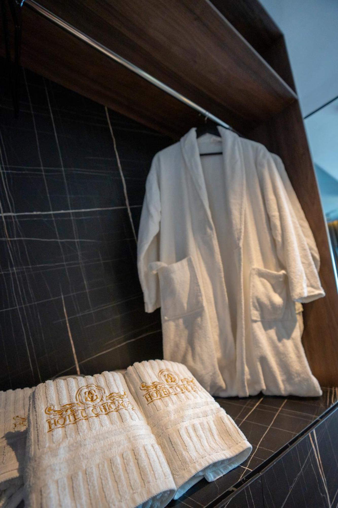 Hotel Chicago Shkoder Ngoại thất bức ảnh